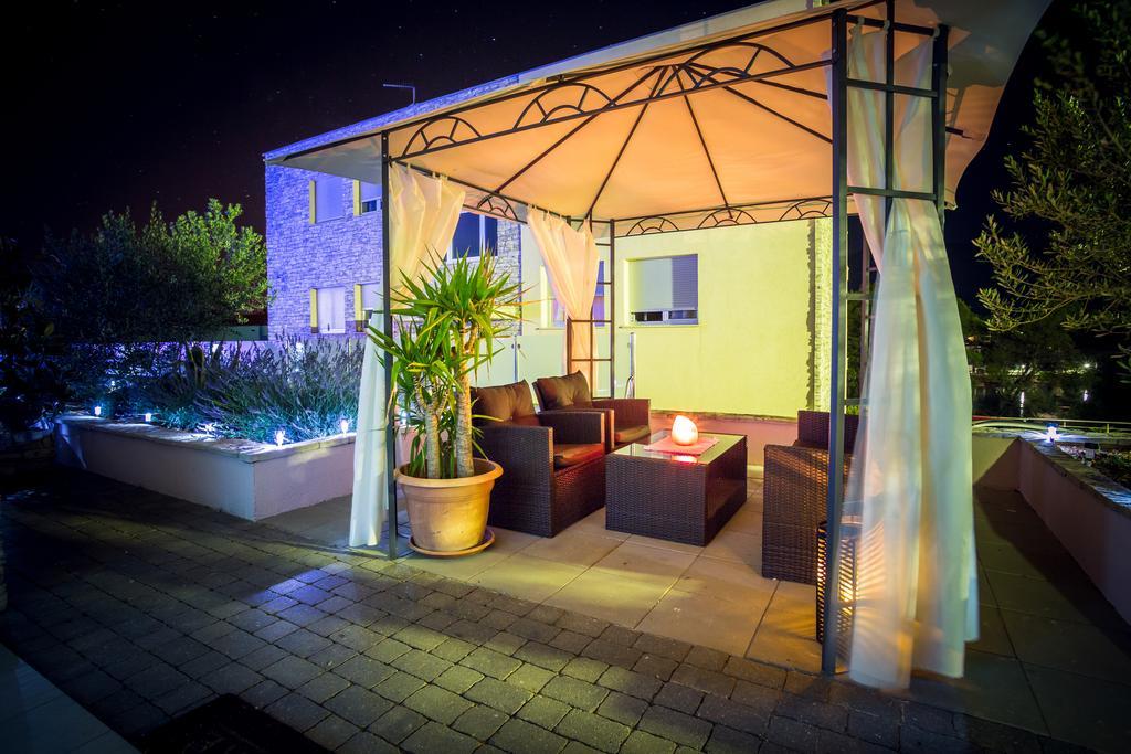 Apartment Falcon สตารีกราด ห้อง รูปภาพ