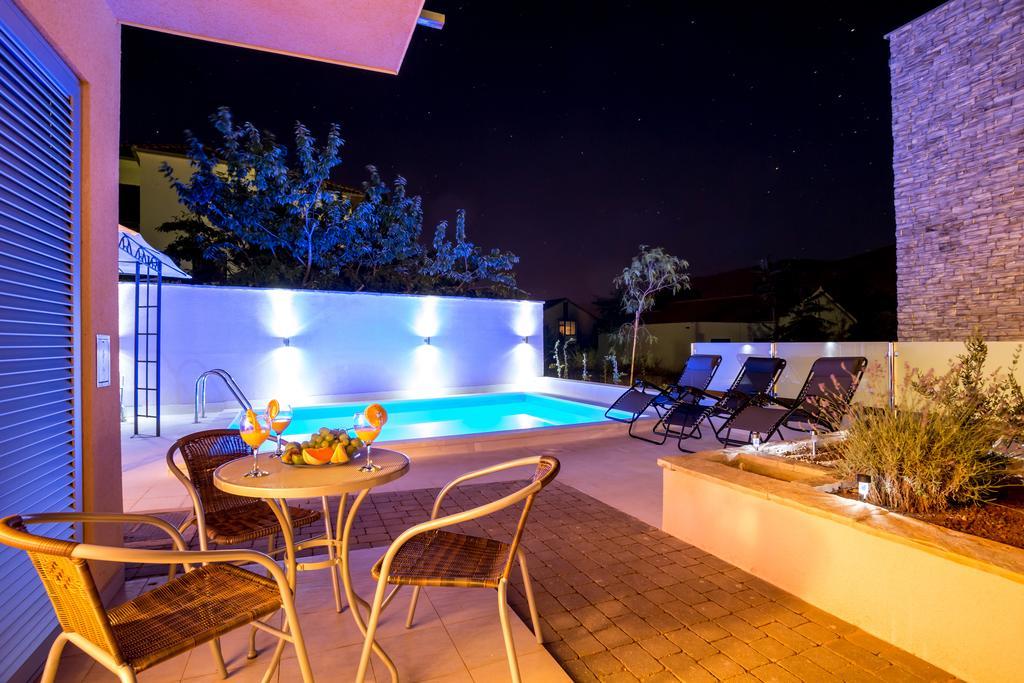 Apartment Falcon สตารีกราด ห้อง รูปภาพ