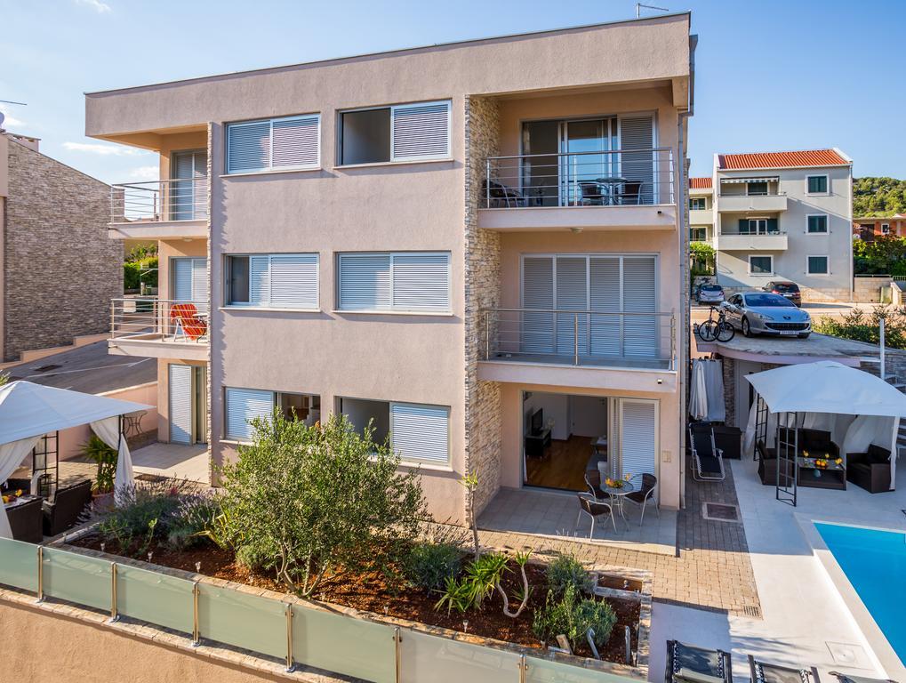 Apartment Falcon สตารีกราด ภายนอก รูปภาพ