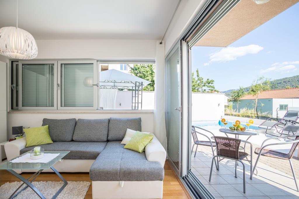 Apartment Falcon สตารีกราด ห้อง รูปภาพ