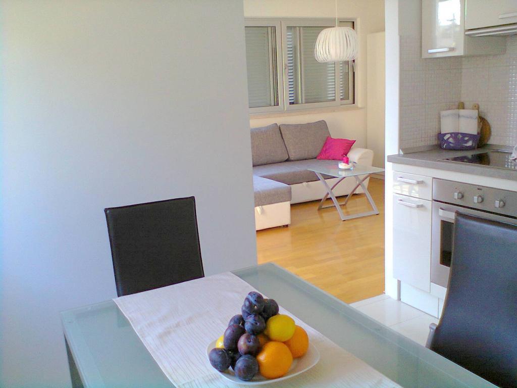 Apartment Falcon สตารีกราด ภายนอก รูปภาพ